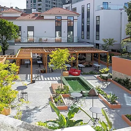 The Editory Garden 4* Porto