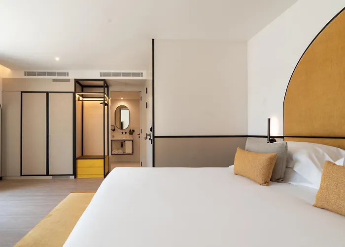 The Editory Garden Oporto