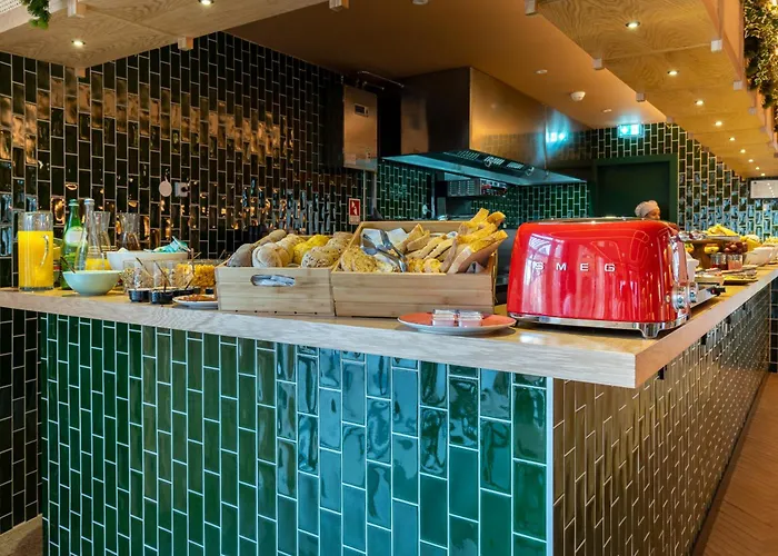 The Editory Garden Hotel Oporto